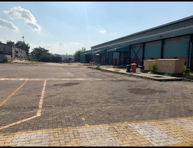 2,990M² WAREHOUSE TO LET IN KYA SANDS